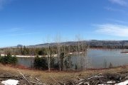 La rivière non loin de Nouvelle